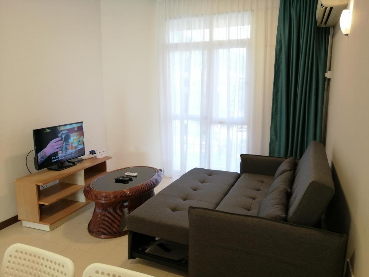 Bayu Emas Apartment By Wellington Resorts Batu Ferringhi Eksteriør billede