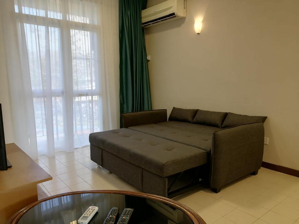 Bayu Emas Apartment By Wellington Resorts Batu Ferringhi Eksteriør billede