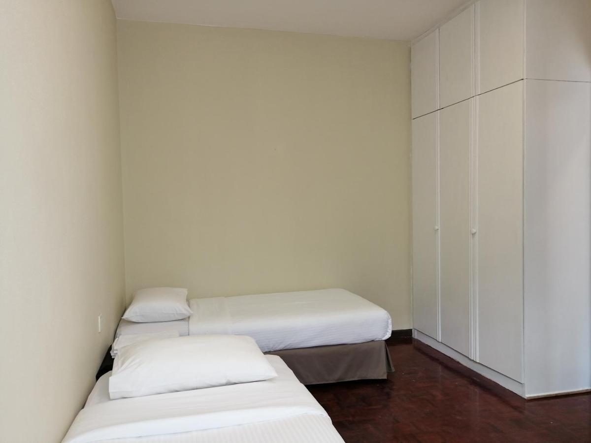 Bayu Emas Apartment By Wellington Resorts Batu Ferringhi Eksteriør billede
